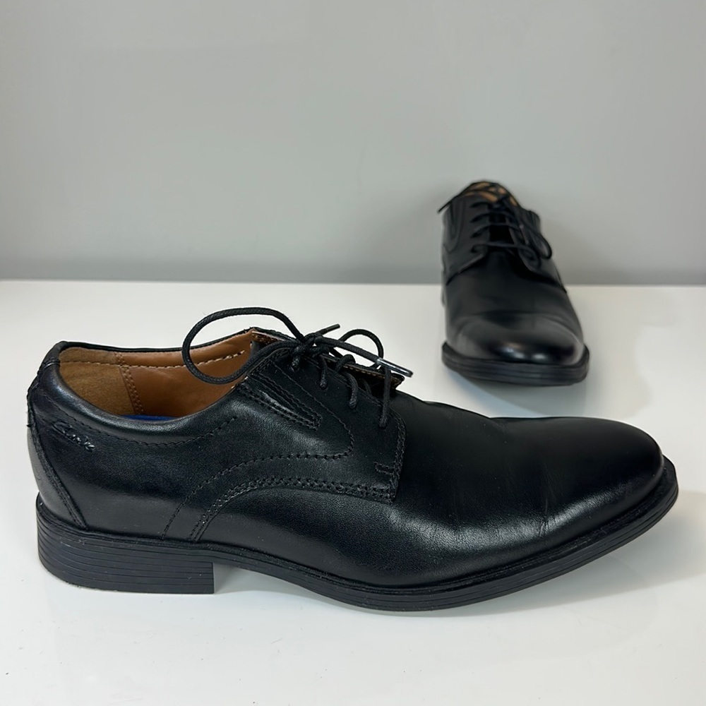 Clarks Whiddon Plain Black Leather Oxford Dress Shoes Size 8.5